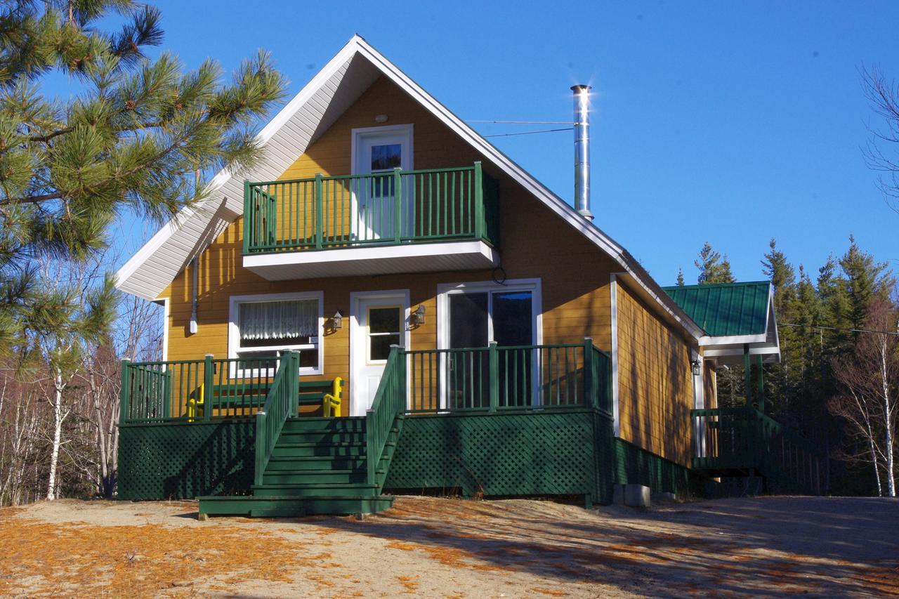 Club Tadoussac Villa ภายนอก รูปภาพ
