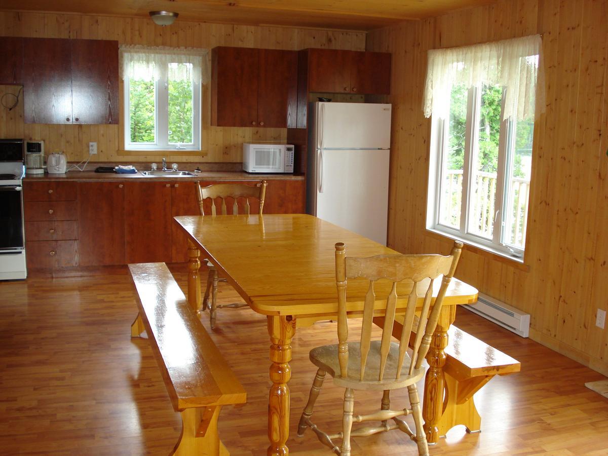 Club Tadoussac Villa ภายนอก รูปภาพ